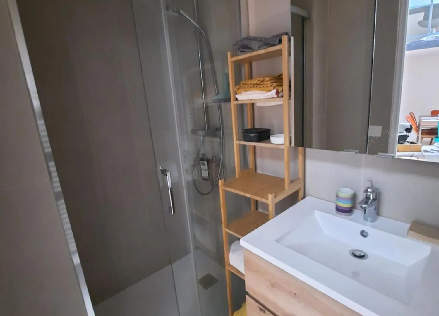 Loft 4-6 Personnes A Montmartre - Parking Prive Homestay Paris